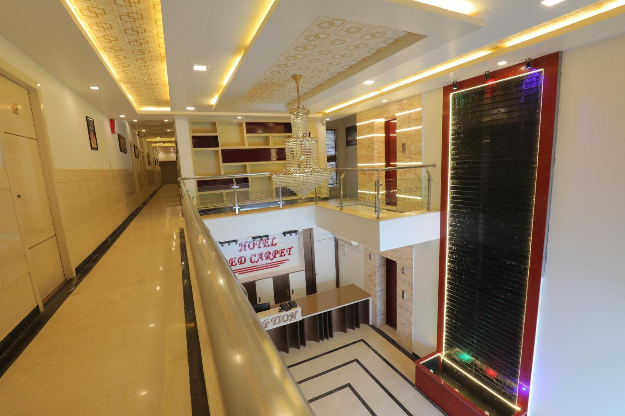 Hotel Red Carpet Tājganj المظهر الخارجي الصورة