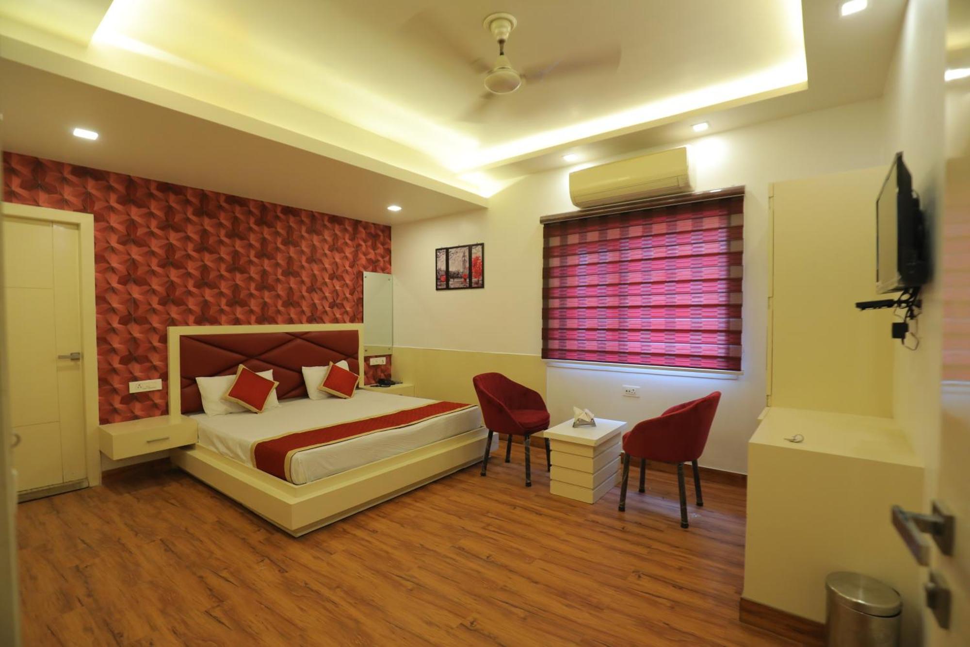 Hotel Red Carpet Tājganj المظهر الخارجي الصورة