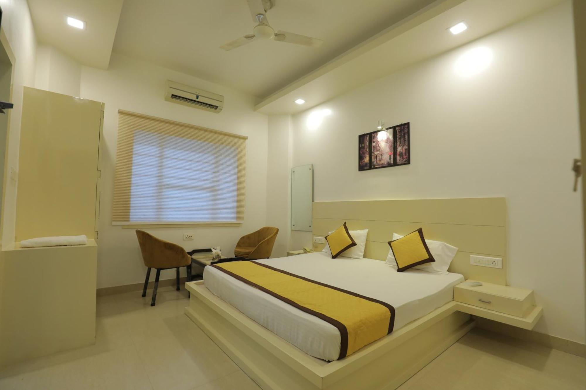 Hotel Red Carpet Tājganj المظهر الخارجي الصورة